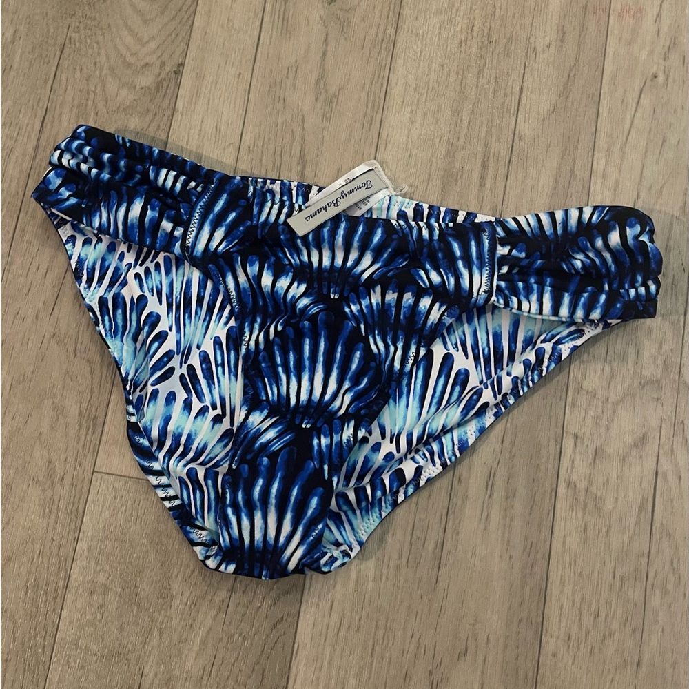 🎉Tommy bahama xs reversible blue white shell print swim bottoms NWOT